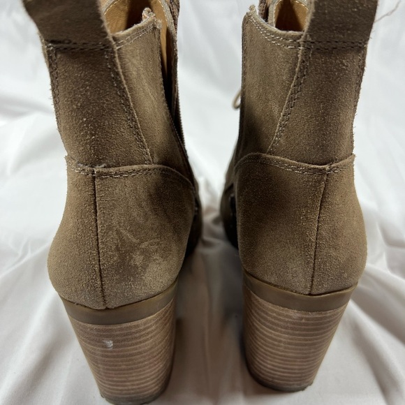 Women's Brown Lace-Up Ankle Boots - Picture 4 of 4